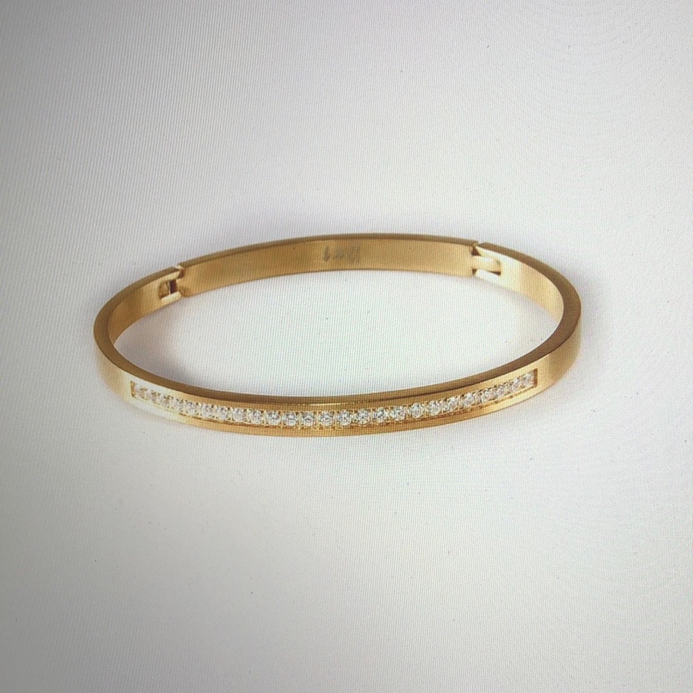 B. Tiff Eternity Bangle